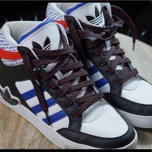 Adidas boys/men’s 6 1/2